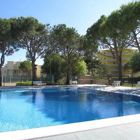 Apartment Vibrant In A Pool Paradise *